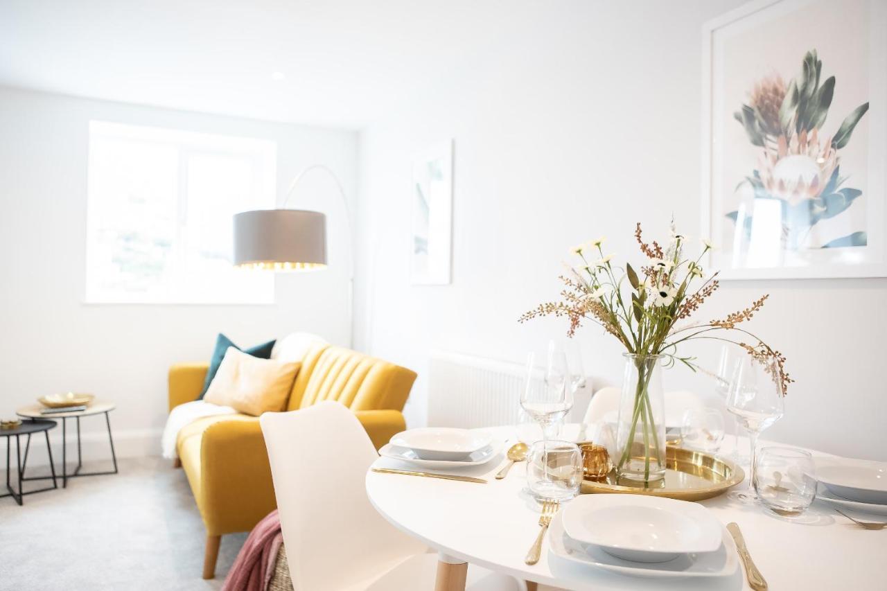 Luxe Central Overlooking Harbour Near Babbacoombe Beach Apartment *